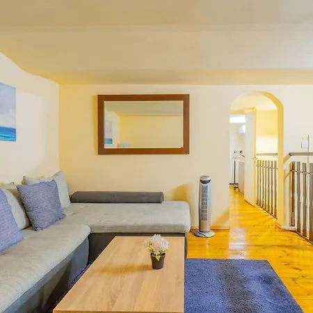 Appartement Captain's In Soho Boedapest